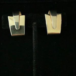 Vintage Napier gold tone clip on earrings